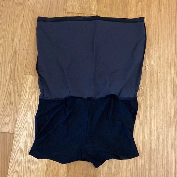 Maison d Amelie woman skort. Size S - Picture 3 of 5
